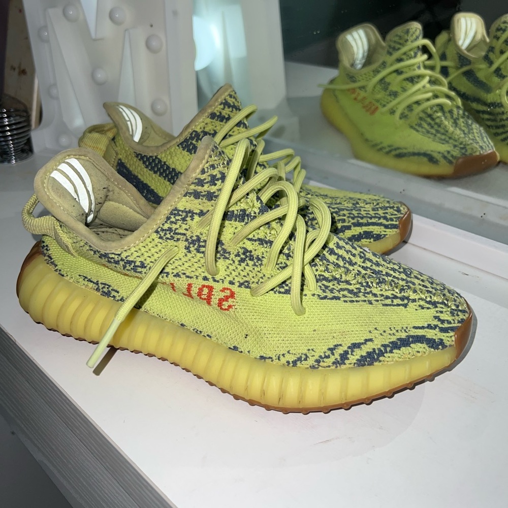 Yeezy Boost 350 V2